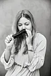 Mette Ravn dyrker vanilje, og råvareprisen er så høj, at væbnet røveri ...