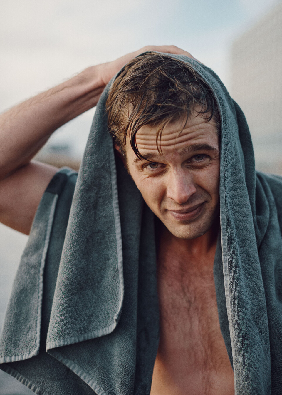 Alex Vanopslagh har kæmpet to tandudtrækkende kampe. Én for at holde liv i Liberal Alliance og en anden for at holde liv i sig selv