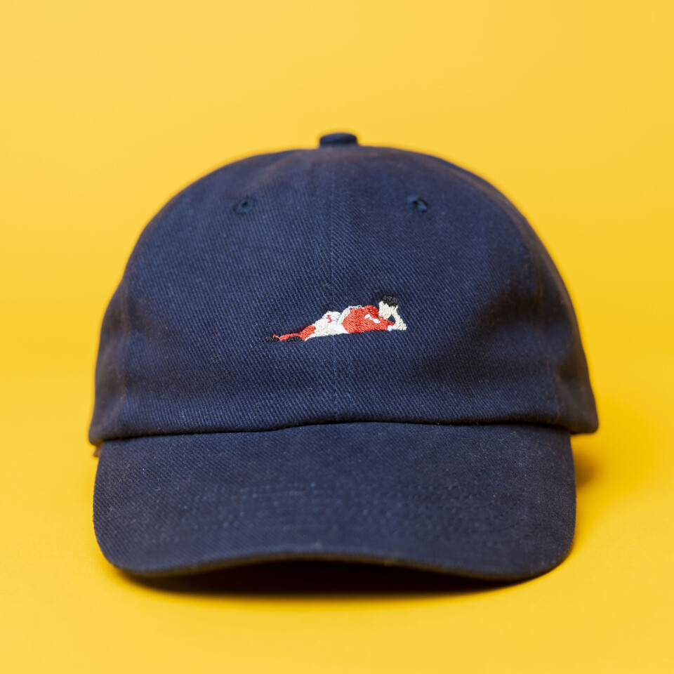 Ny kasket-kollektion hylder Laudrup, Schmeichel og Bendtner