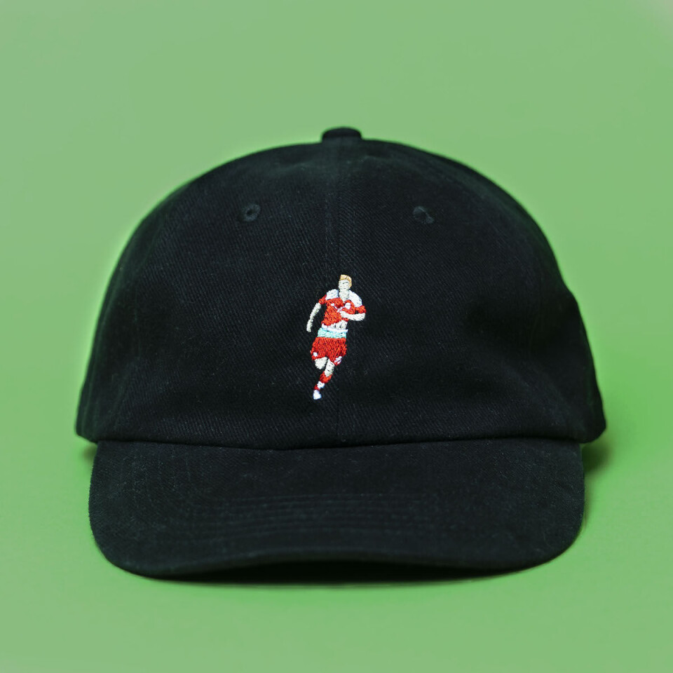 Ny kasket-kollektion hylder Laudrup, Schmeichel og Bendtner