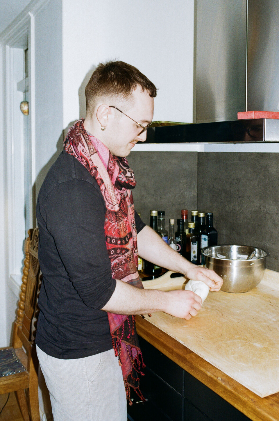 Benjamin er 22 år, autodidakt, og så laver han mad på en af landets bedste restauranter