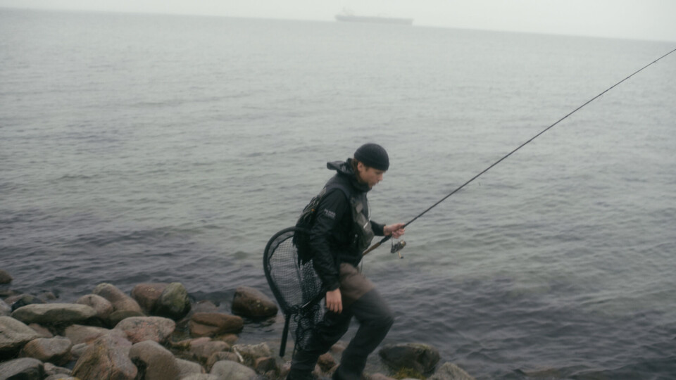 ”Med fiskestangen kan jeg skabe en forbindelse til et sted, hvor mennesker ikke er skabt til at leve”