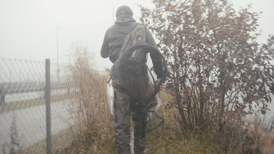 ”Med fiskestangen kan jeg skabe en forbindelse til et sted, hvor mennesker ikke er skabt til at leve”