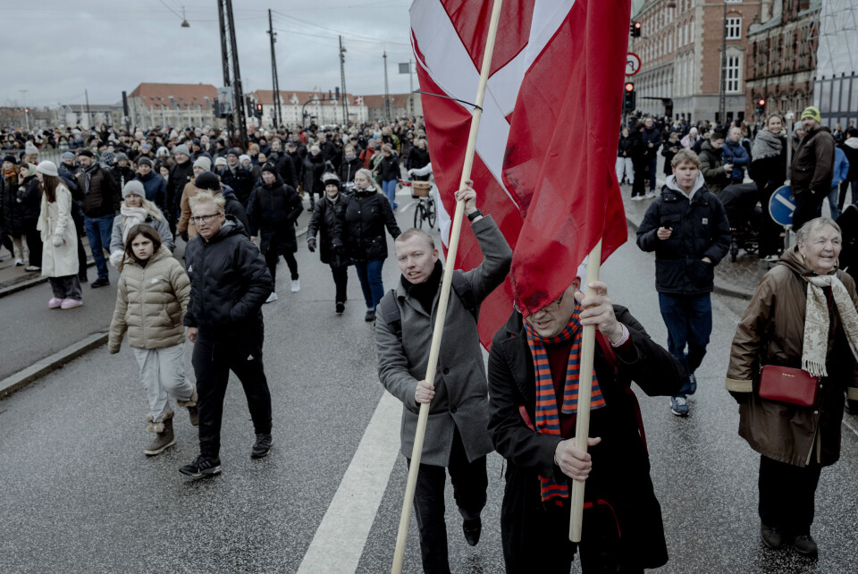 Selv ikke republikanerne kunne afholde sig fra at flage for kongen