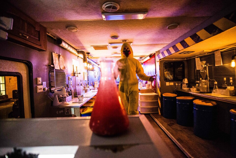 Se billederne: Drik osende cocktails på Breaking Bad-bar i New York