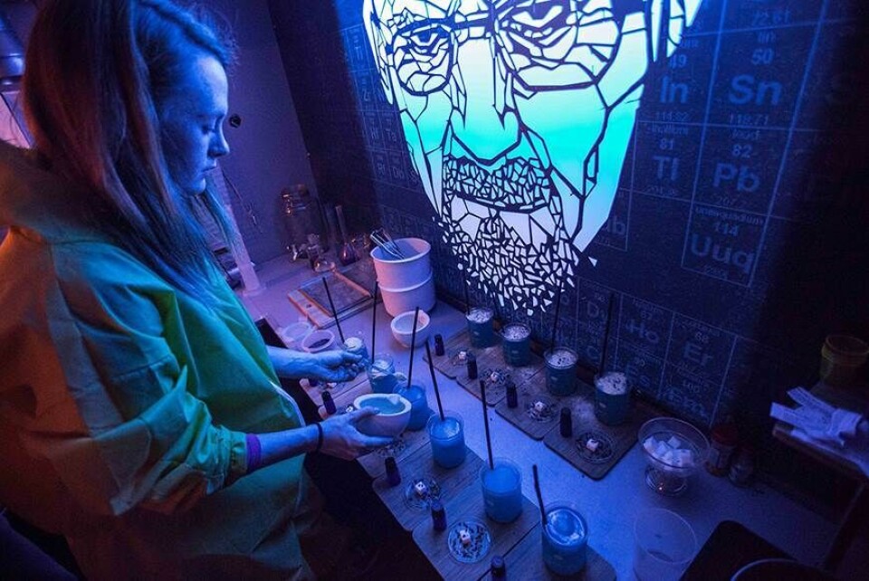 Se billederne: Drik osende cocktails på Breaking Bad-bar i New York