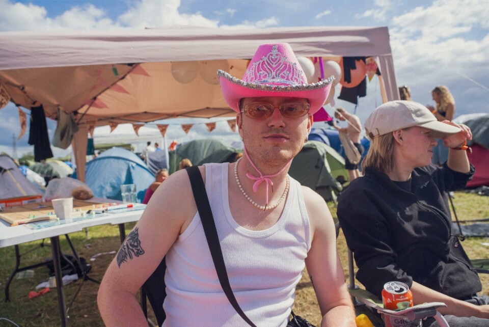 En modetrend har spredt sig blandt mændene på Roskilde Festival