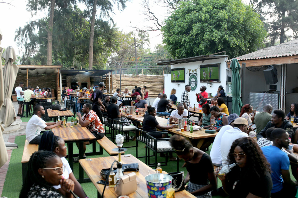 Hvem i alverden har åbnet en dansk restaurant midt i Zambia?