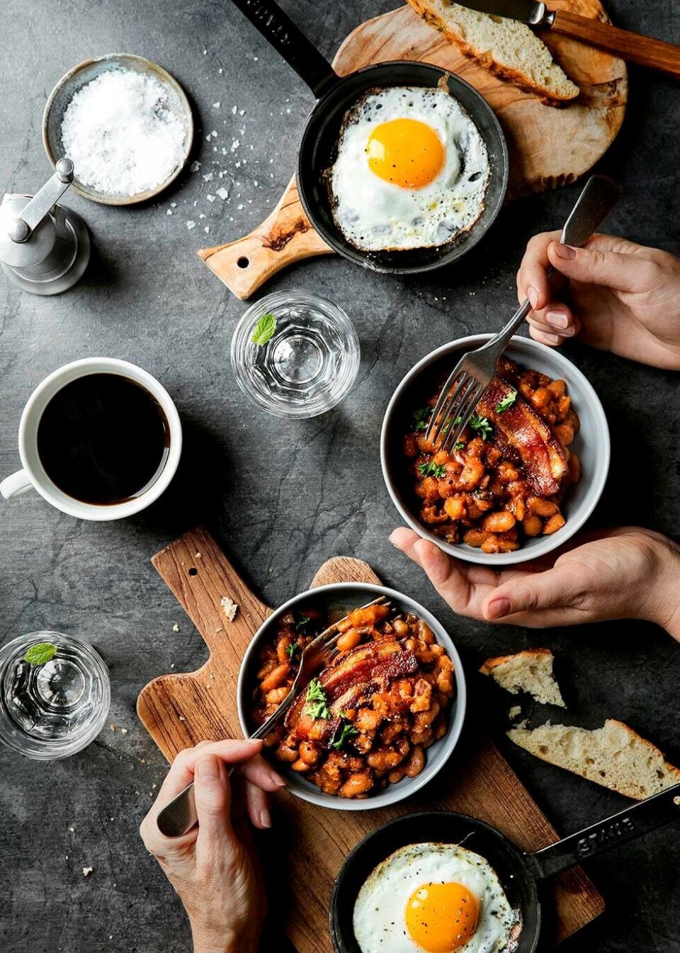 Opskrift: Sådan laver du baked beans med bourbon og bacon