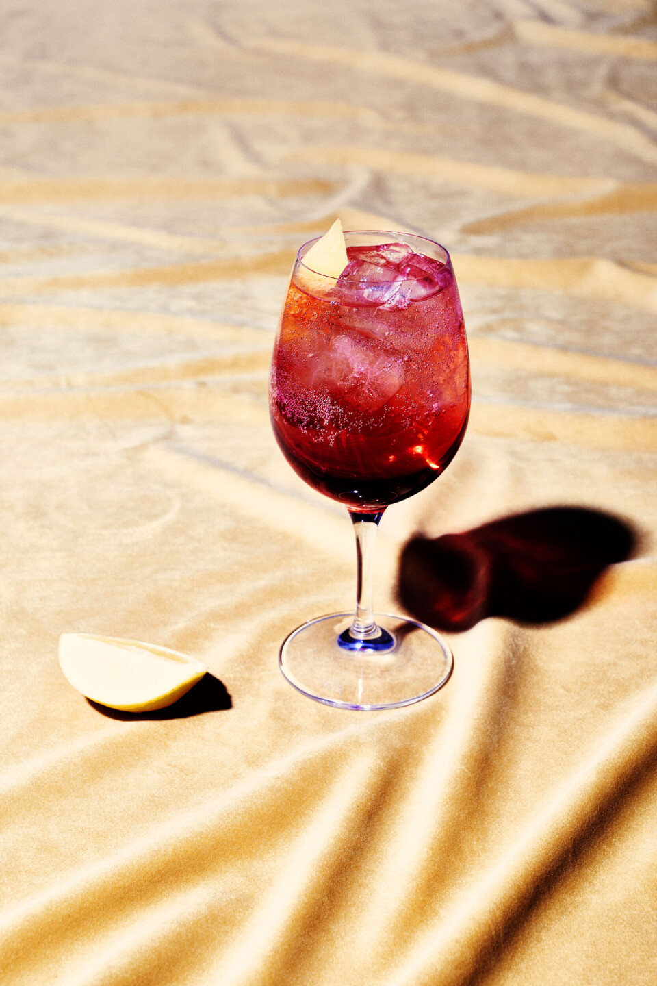 Opskrift: Campari Spritz kan blive årets store sommerdrink