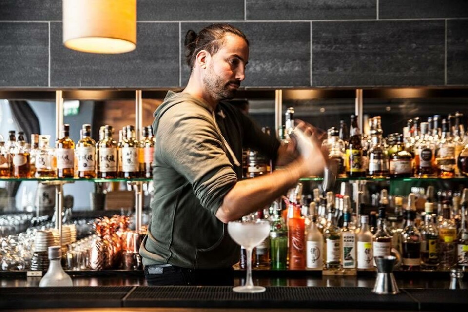 Han kæmper for Danmark om det uofficielle VM for bartendere – men har ikke været fuld i fire år