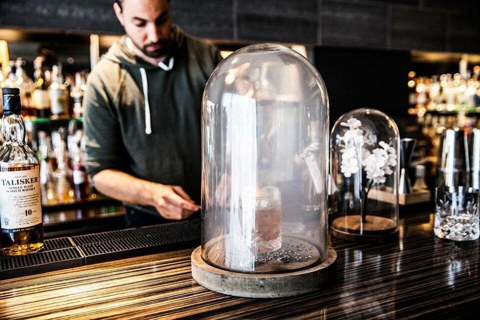 Han kæmper for Danmark om det uofficielle VM for bartendere – men har ikke været fuld i fire år