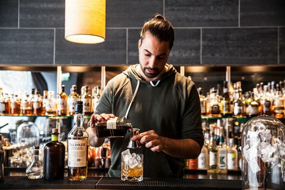 Han kæmper for Danmark om det uofficielle VM for bartendere – men har ikke været fuld i fire år
