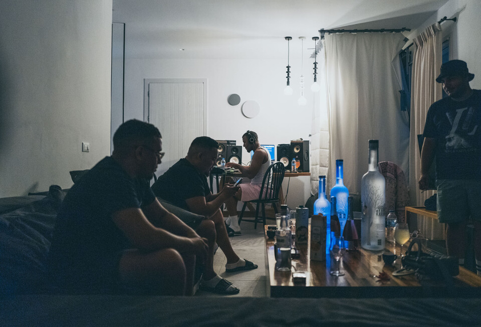 Branco og entourage under tilblivelsen af '10 Years'.
