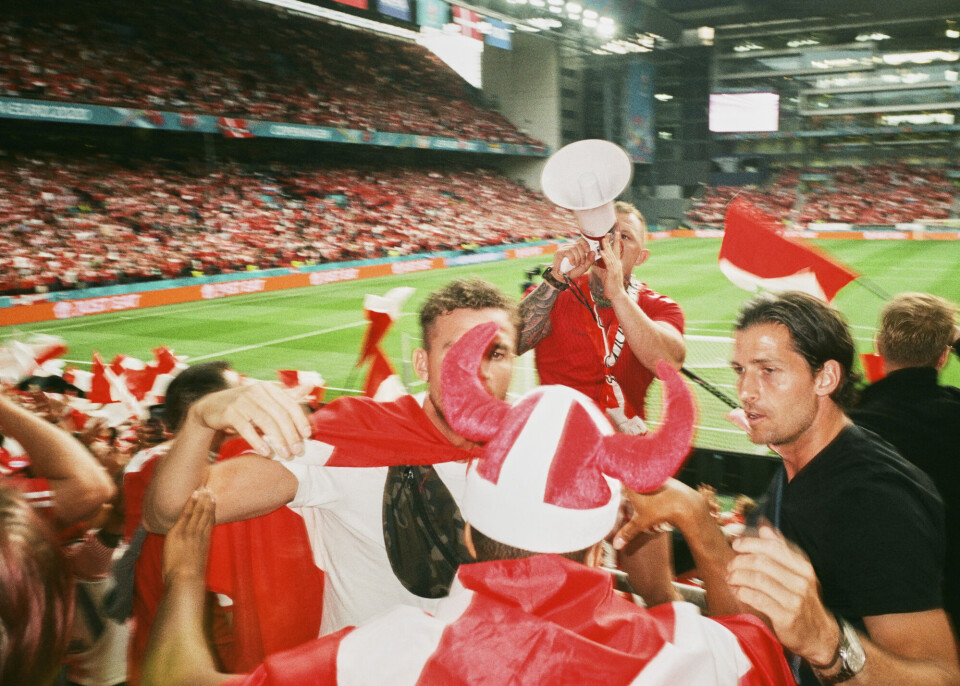 Fotoreportage: Hele nationen festede, mens Danmark spillede sig videre