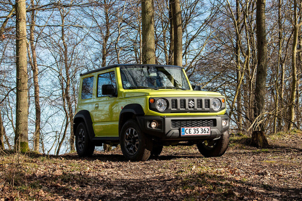 Suzuki-Jimny-_skov_6.jpg