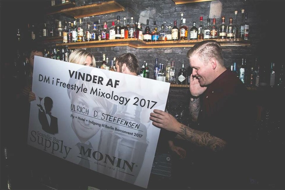 Mesterligt: Få opskriften på vindercocktail med rom og vermouth
