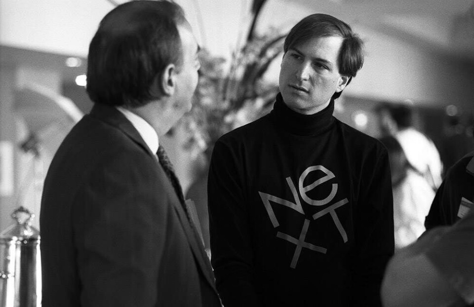 Nu kan du købe Steve Jobs' signatur-rullekrave