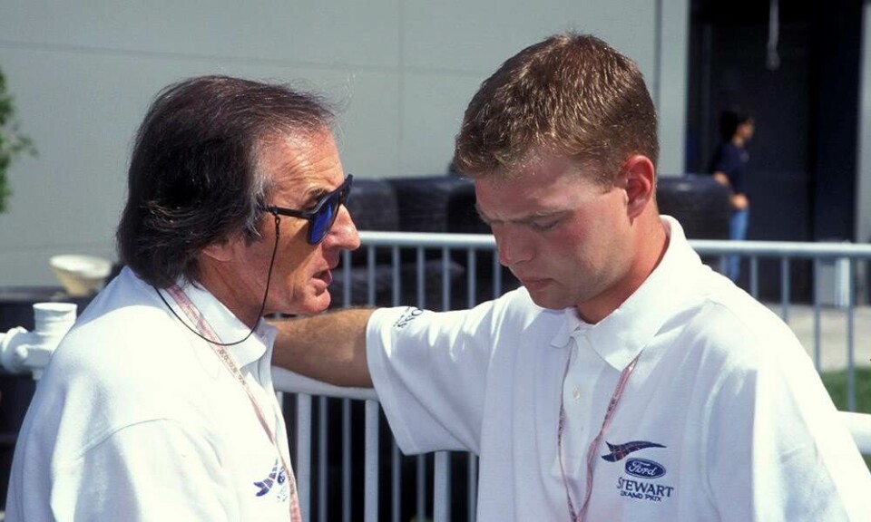 Kevin Magnussen jager nye VM-point i Canada i weekenden. Det gjorde hans far, Jan, også i 1998. Det endte med en fyreseddel.