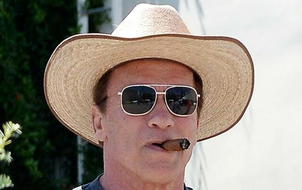 Arnold Schwarzenegger: Sådan ryger du en cigar