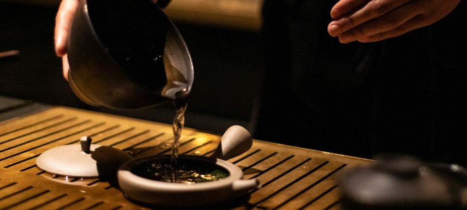 Drop din espresso. Nu skal du drikke te