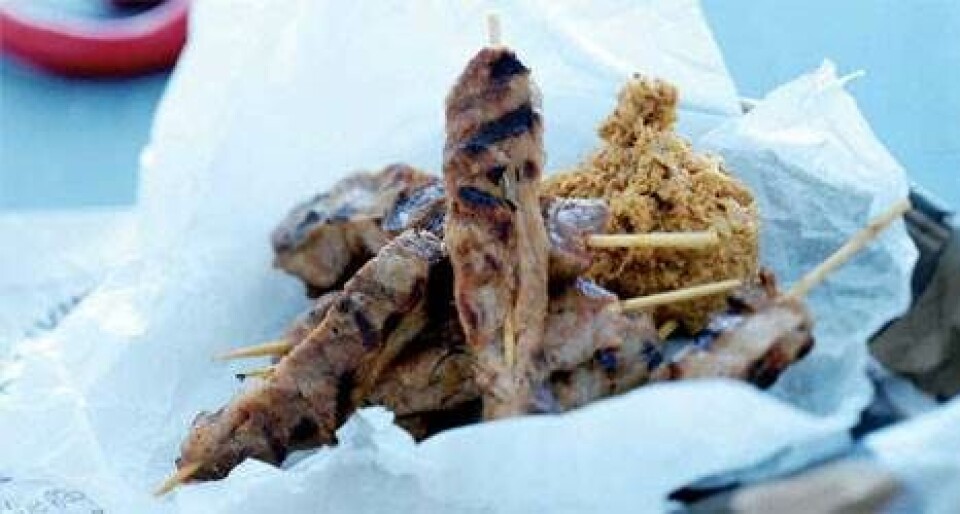 Satayspyd med svinefilet og sataysauce
