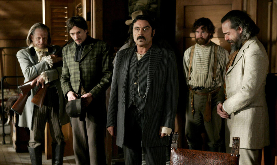 'Deadwood' beskrives ofte for en af verdens bedste tv-serier. Nu bliver den også til en spillefilm.