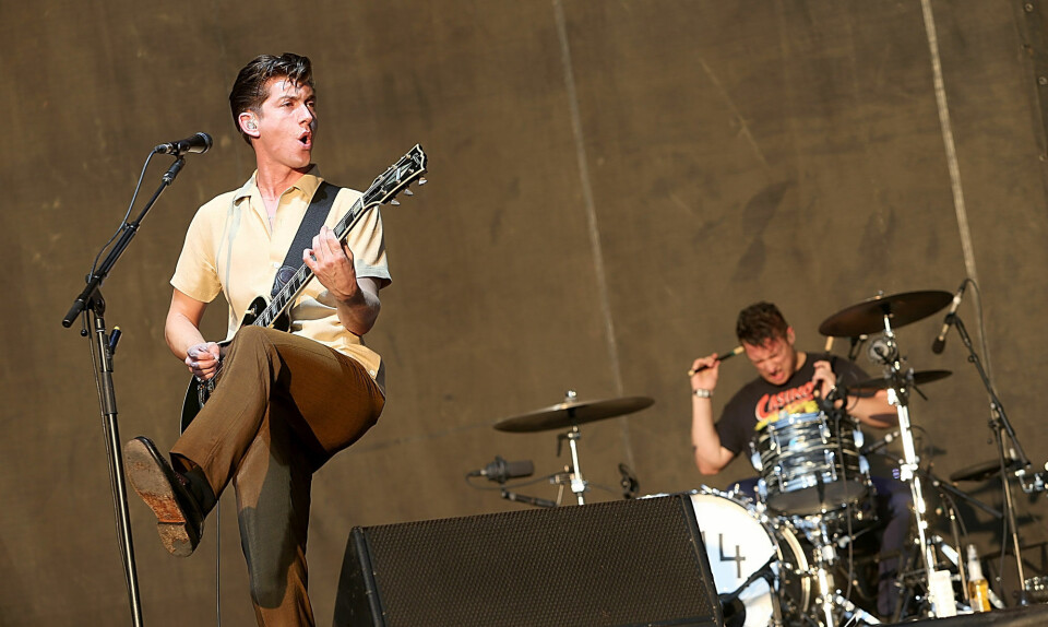 Arctic Monkeys er tilbage: Vi har rangeret Alex Turners looks gennem årene fra værst til bedst
