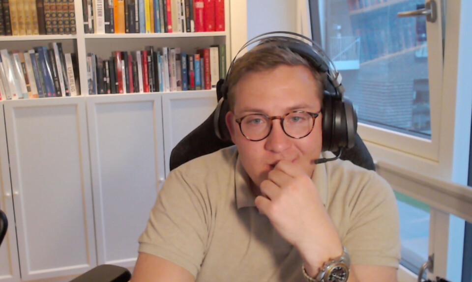 Hver søndag forvandler Bergur Løkke Rasmussen sig til en en stor, muskuløs ridder