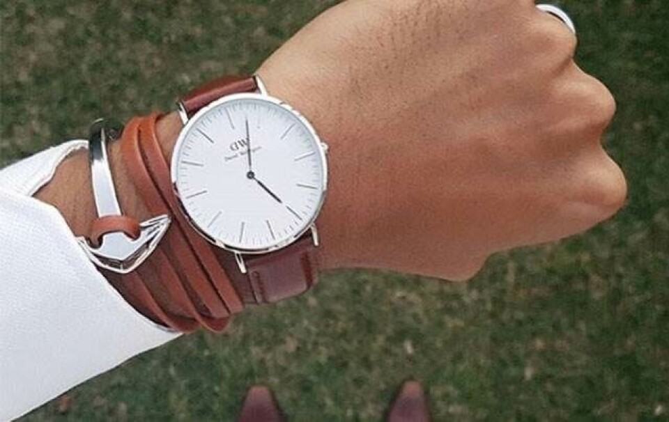 Ung svensker har skabt en formue på det populære Daniel Wellington-ur