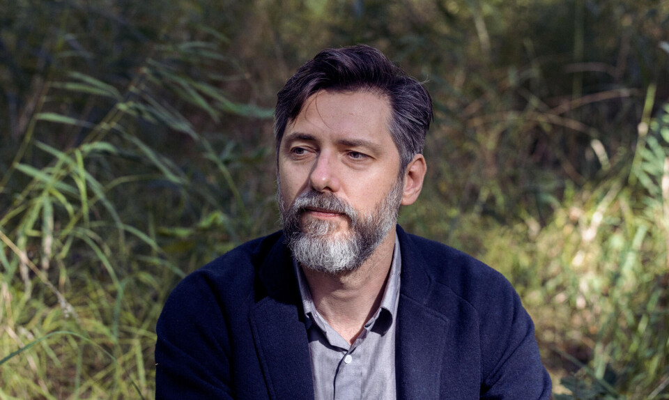 Forfatter Kristian Bang Foss har fundet formlen på, hvordan man bruger sin telefon mindre