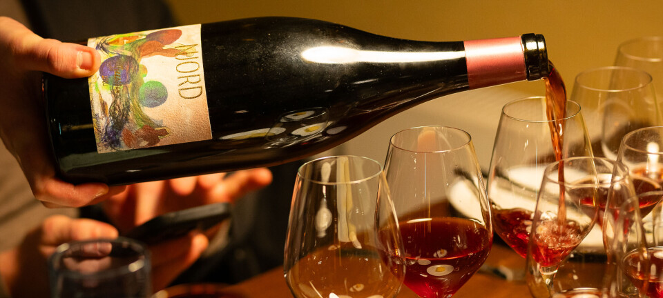 På Sjælland bliver der produceret en virkelig god pinot noir. Men du skal ikke sætte næsen op efter at få fat i den