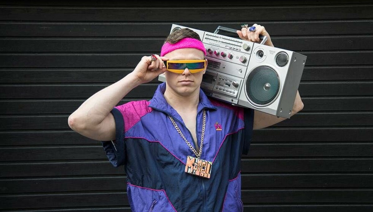 Fra rengøringsmand til hypet rapper: Marvelous Mosell tager os ind bag ...