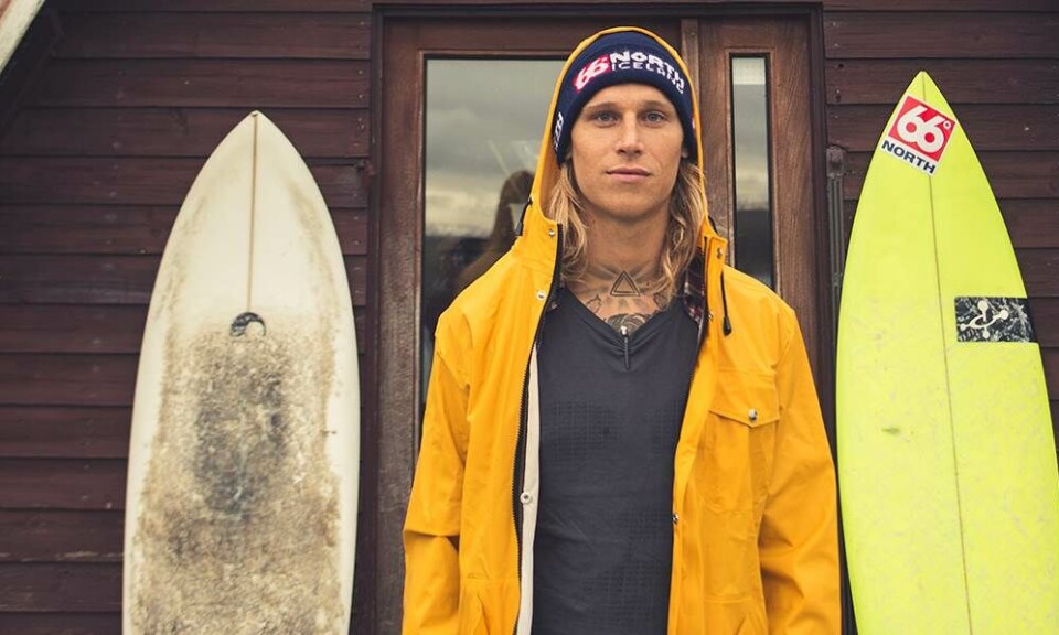23-årig model og surfer droppede afhængigheden af ritalin: ”Jeg var nødt til at lære mig selv og min krop at kende fra scratch”