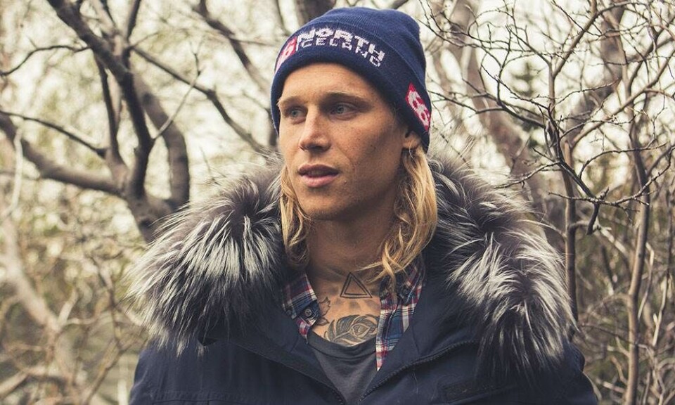 23-årig model og surfer droppede afhængigheden af ritalin: ”Jeg var nødt til at lære mig selv og min krop at kende fra scratch”