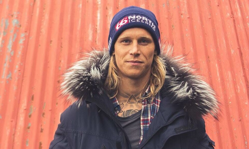 23-årig model og surfer droppede afhængigheden af ritalin: ”Jeg var nødt til at lære mig selv og min krop at kende fra scratch”