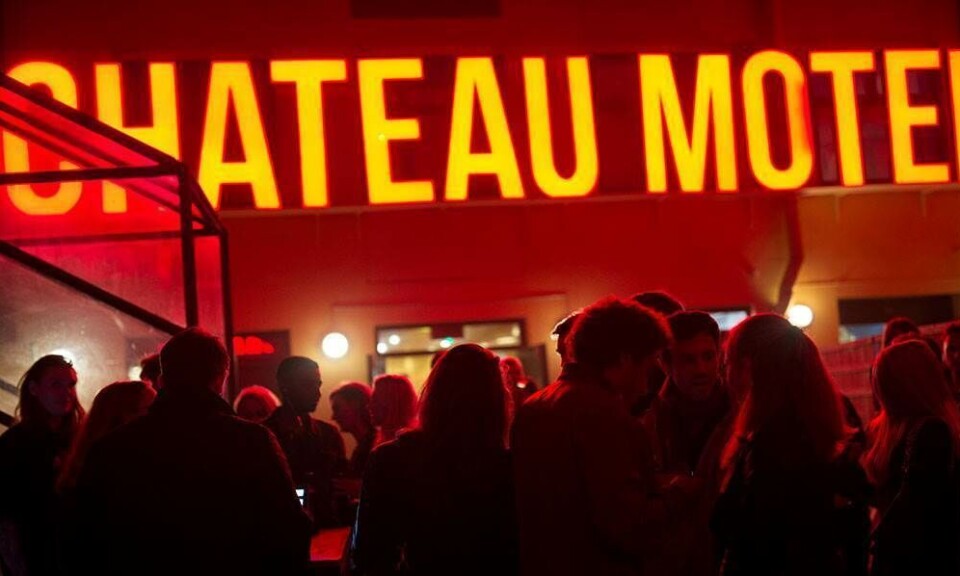 Chateau Motel 1 år