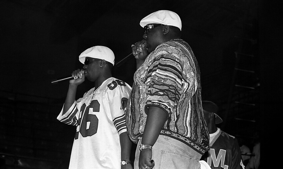 Magasinforside signeret af Biggie Smalls og Puff Daddy på Biggies dødsaften sat til salg