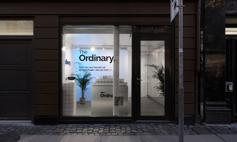 Billede 1 - Var det noget med en gratis hudbehandling? The Ordinary åbner butik i København