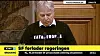 Uffe Elbæk iført passende Katastrophe-sweatshirt til dagens begivenheder