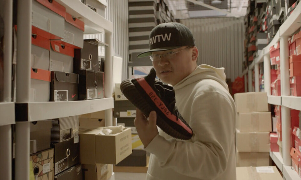 Yuanrun Zheng videresælger Yeezy Boost sneakers for flere tusinde kr.