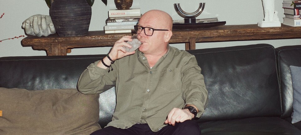 Per Thøstesen laver mad til landsholdet: 'Tøfting og Graversen gav mig altid en lammer, hvis der ikke var ristede løg eller spegepølse klar på bordet'