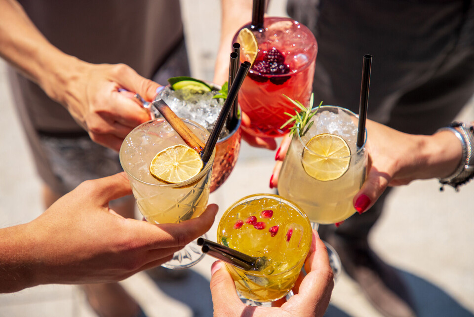 3 nemme sommercocktails til din hjemmebar