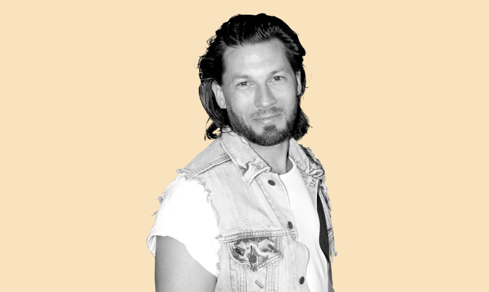 Se Simon Stenspils biler gennem karrieren