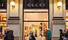 Der er kø foran Gucci på Strøget: Hvem køber luksustøj i krisetider?