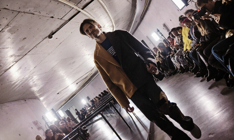 Modeugen er i gang, og en bestemt hue dukker op overalt