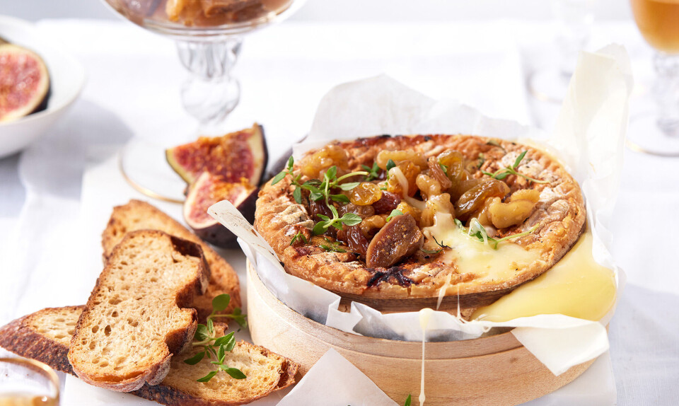 Bagt livarot med calvados, frugt og frisk timian