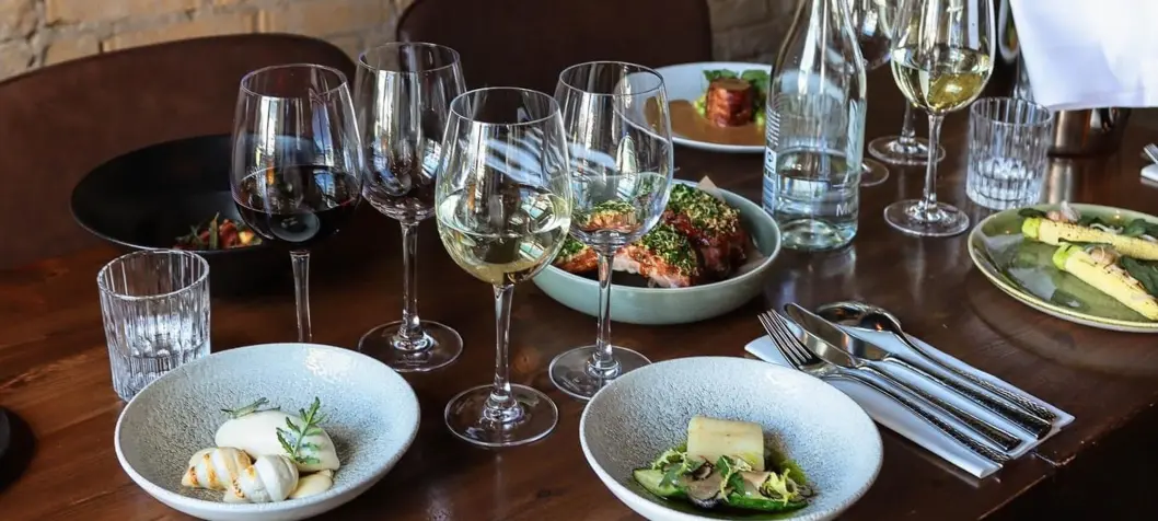 Pivfriske fiskefileter, ø-ferie og et klassisk brasseriekøkken: Det skal du spise, se og opleve i Nordjylland