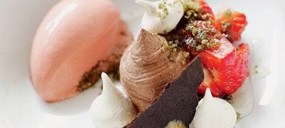 Jordbær med hyldeblomst, mælkechokolade, marengs