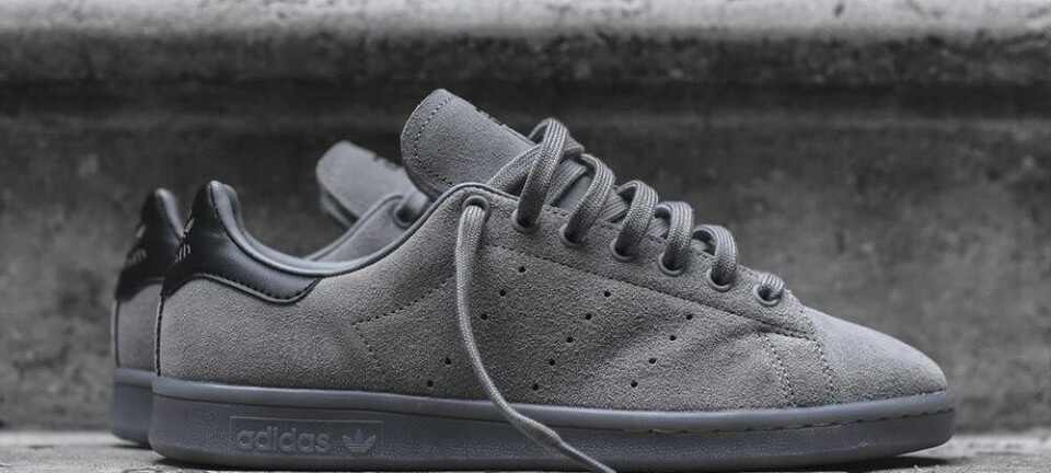 Efterårsgrå: Stan Smith kommer i flot ruskindsudgave